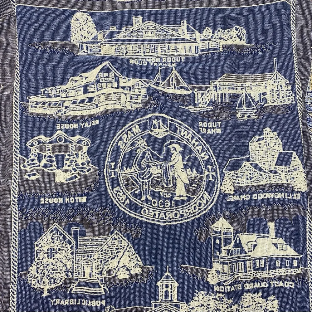 VINTAGE NAHANT MASSACHUSETTS TAPESTRY THROW BLANKET BLUE WHITE FRINGE